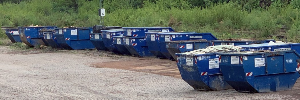 Firmengebäude der Reisenauer & Co GmbH mit Büros und Betriebshof